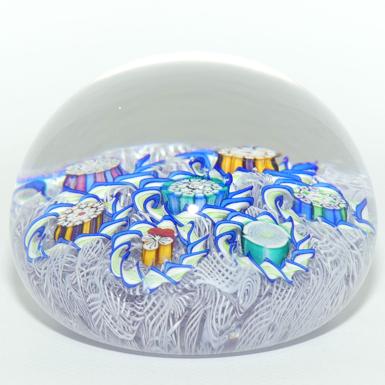 John Deacons Scotland 7 Ring Torsade on Lace Magnum paperweight (Lilac)