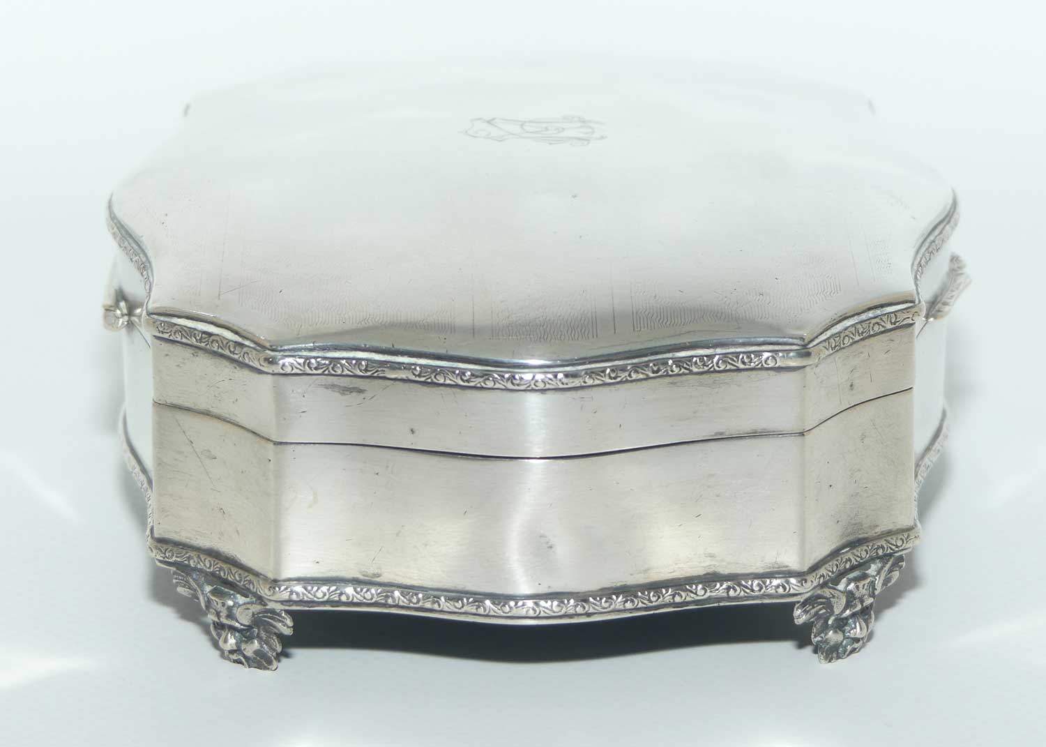 European 800 Silver serpentine shape velvet lined trinket box | Satyr feet