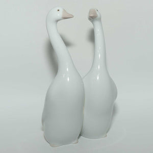 Lladro figure Geese | pair of Geese #8039