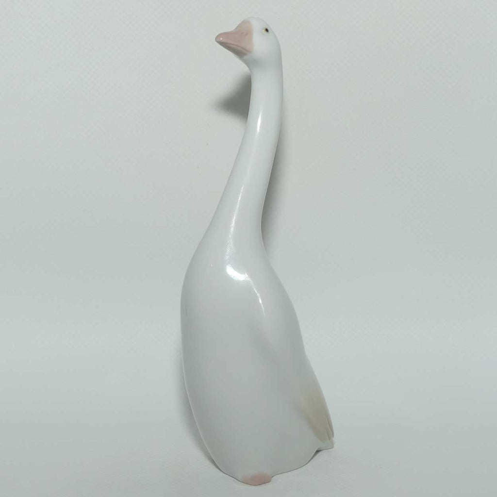 Lladro figure Goose #8040