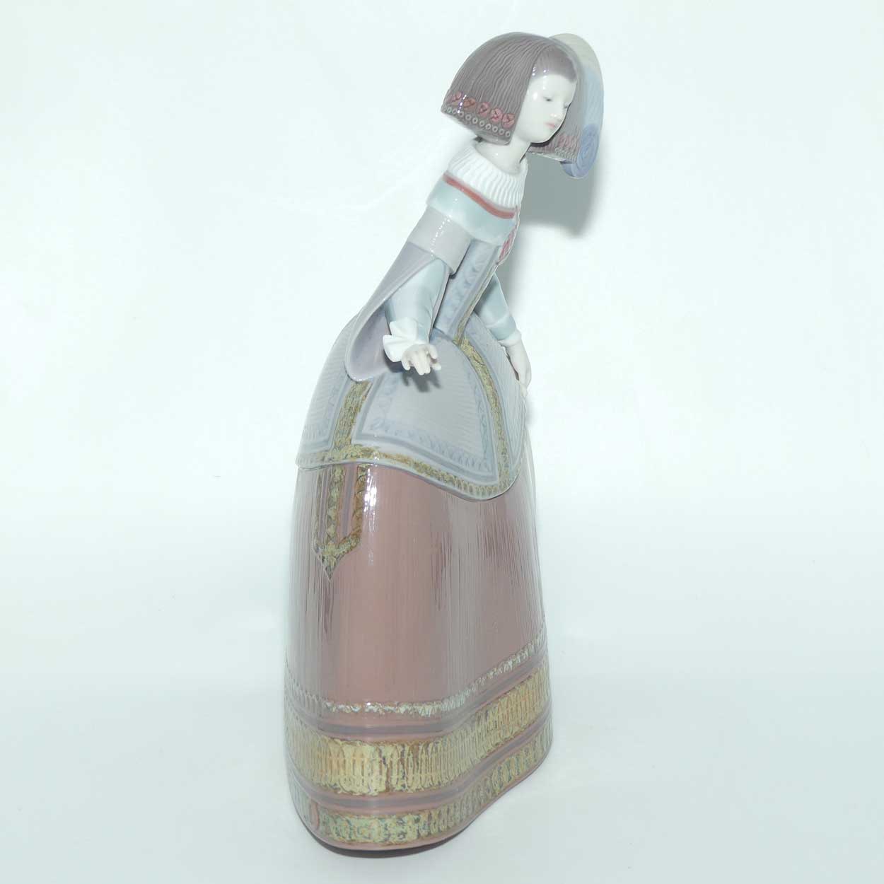 Lladro figure Menina #8252