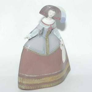 Lladro figure Menina #8252