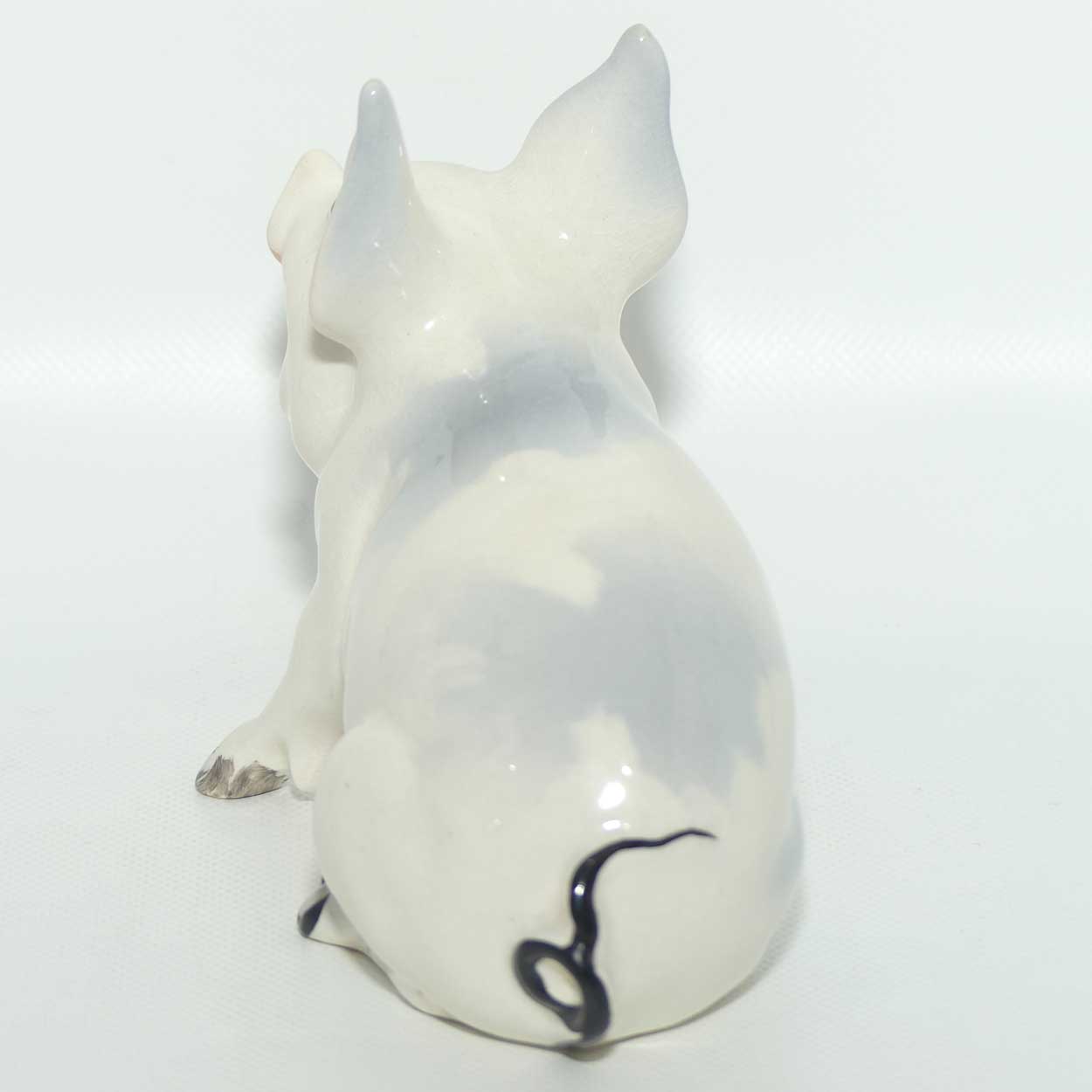 #0832 Beswick Pig