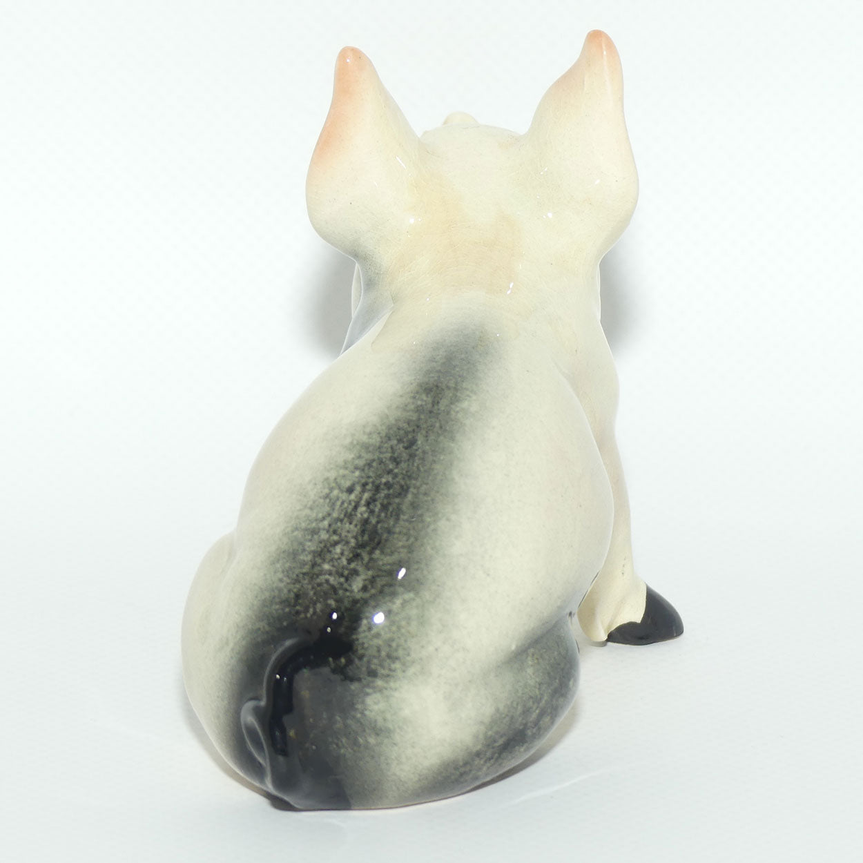 #0832 Beswick Pig | early version with Dark Hooves and Spots | #2