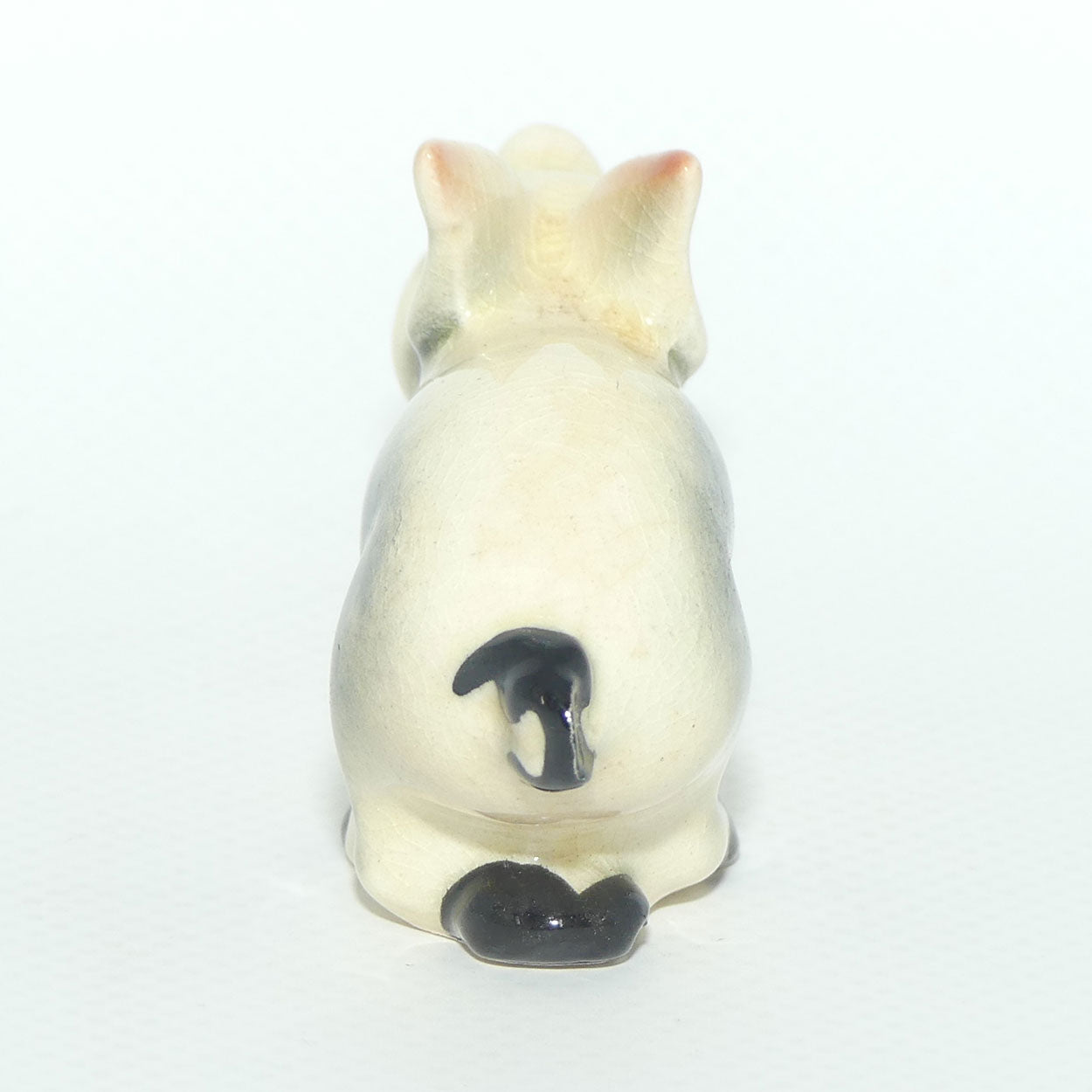 #0833 Beswick Piglet Running | early version with Dark Hooves and Spots