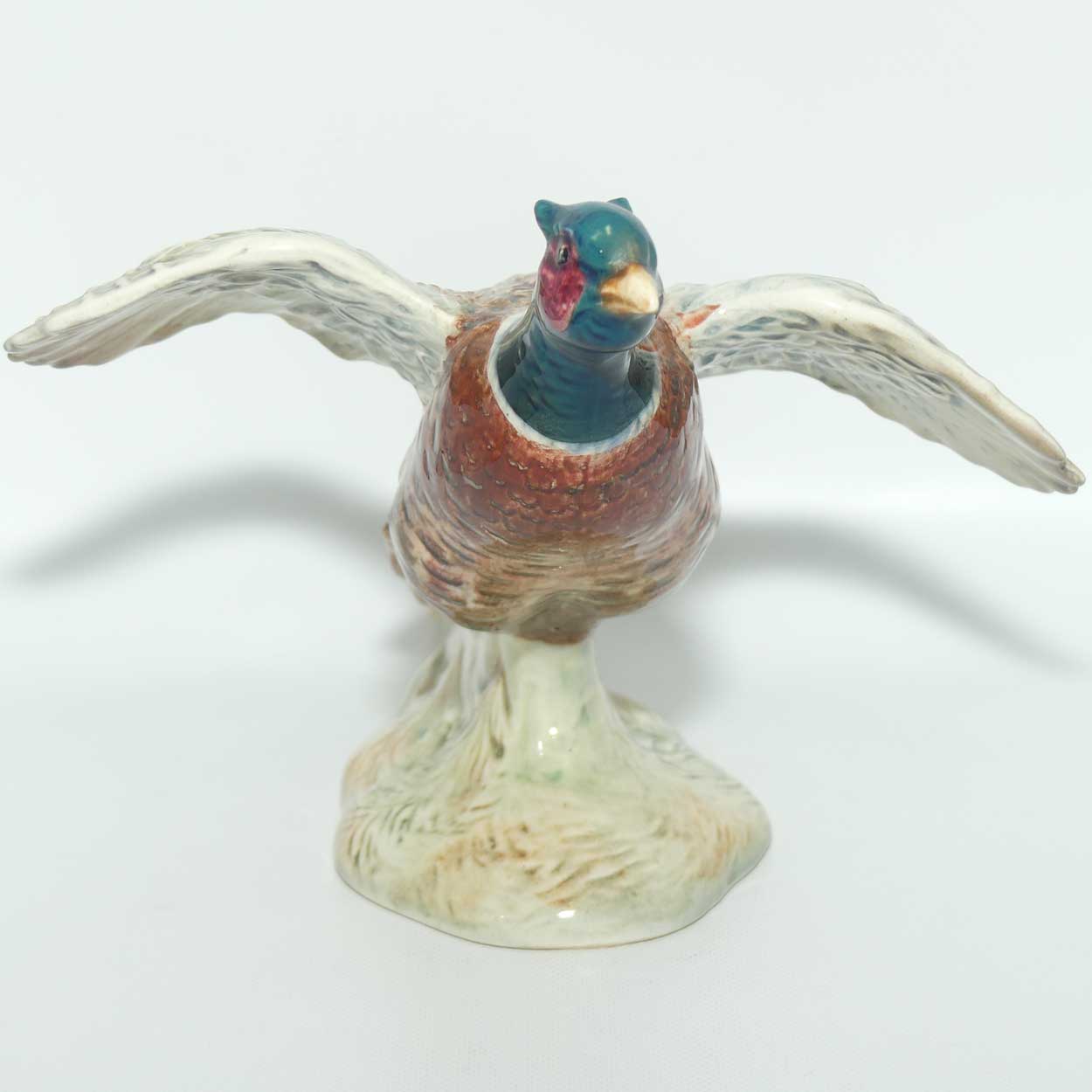#0850 Beswick Pheasant on Base | Settling