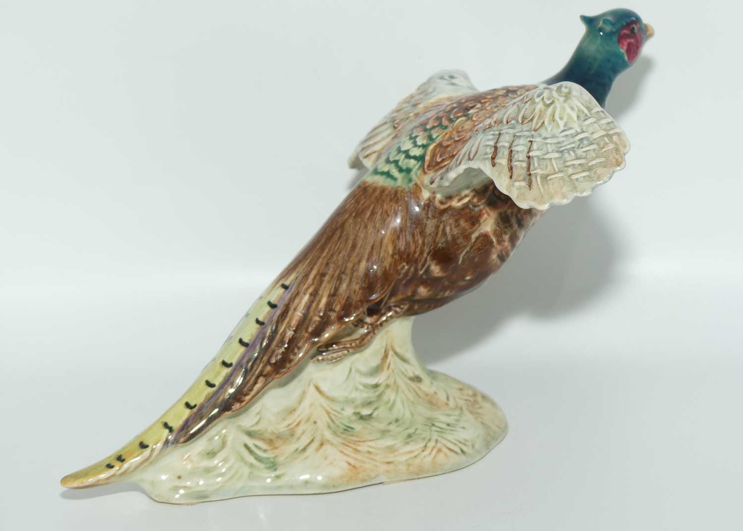 #0850 Beswick Pheasant on Base | Settling