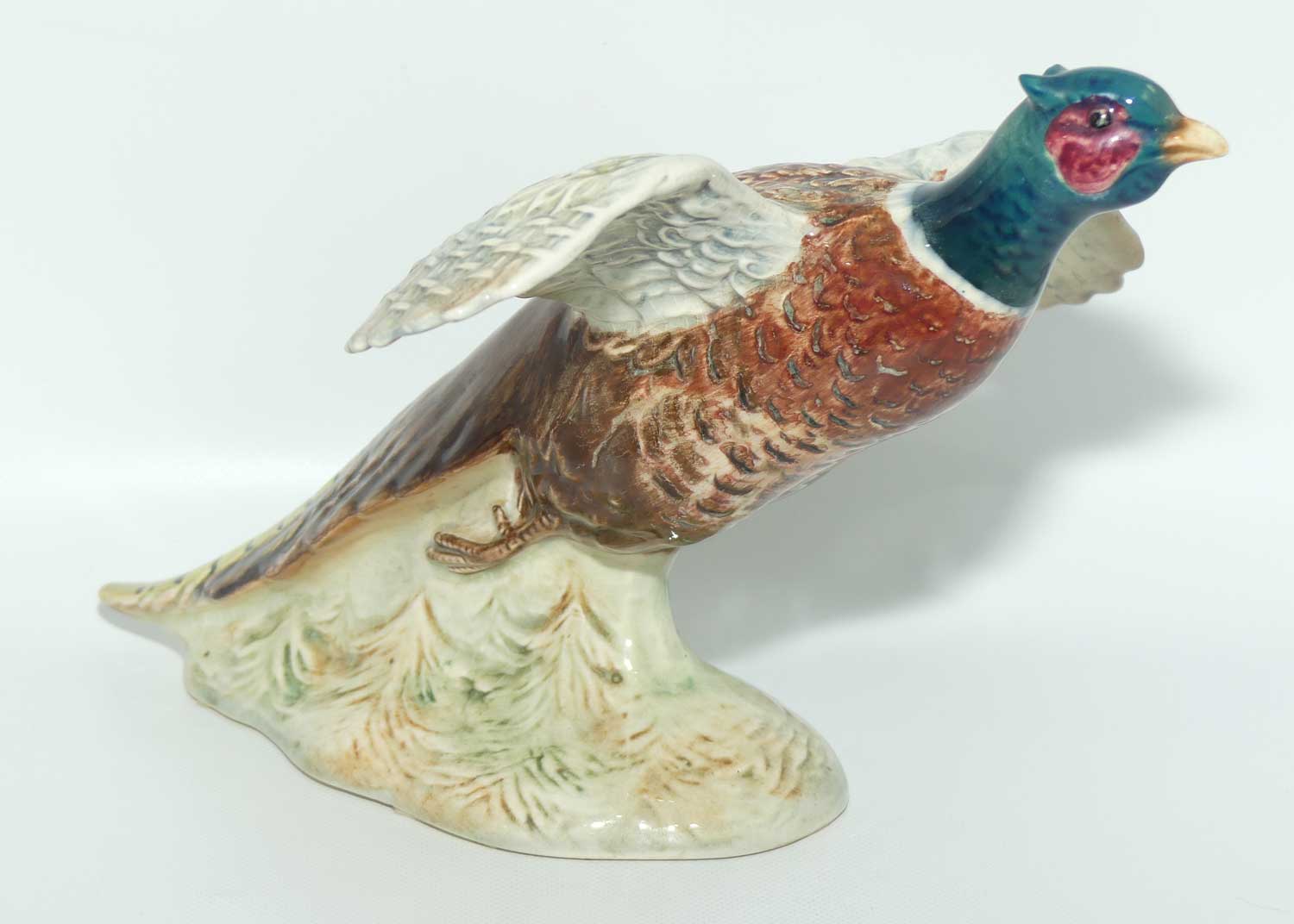 #0850 Beswick Pheasant on Base | Settling