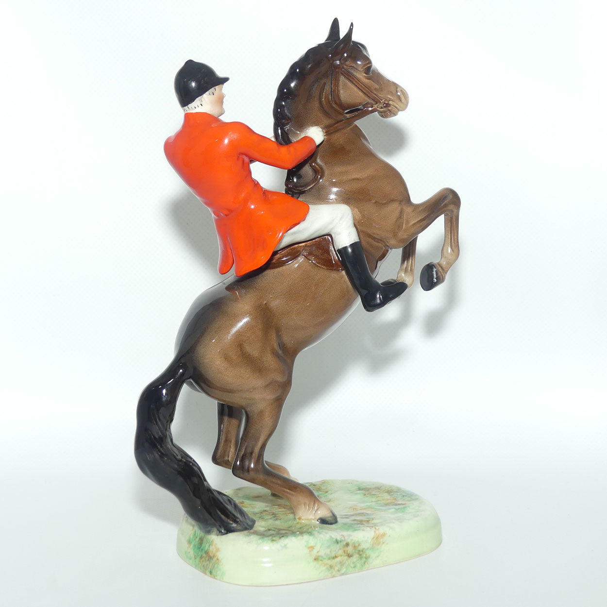 #0868 Beswick Huntsman | early Scarlett cut away coat