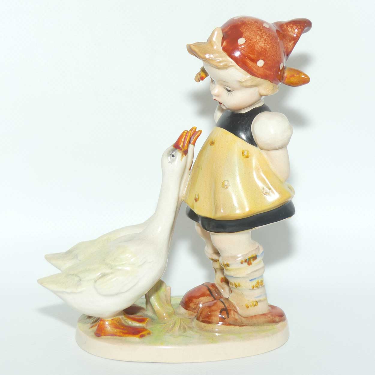 #0905 Beswick figure Goose Girl | MI Hummel theme