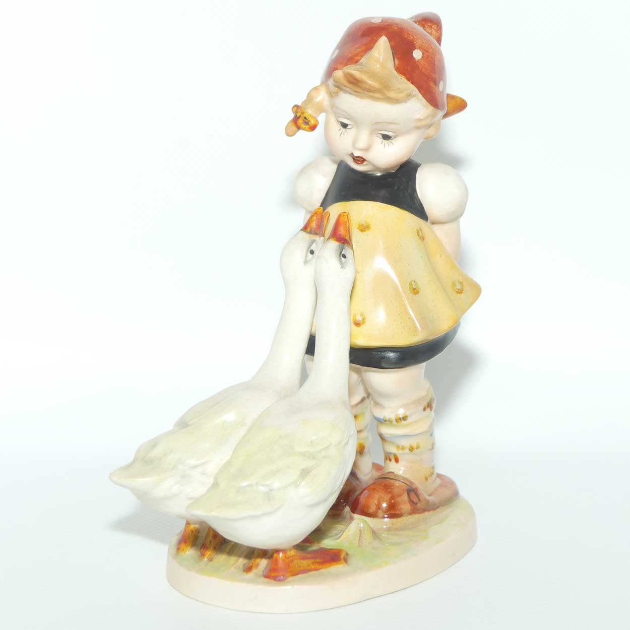 #0905 Beswick figure Goose Girl | MI Hummel theme