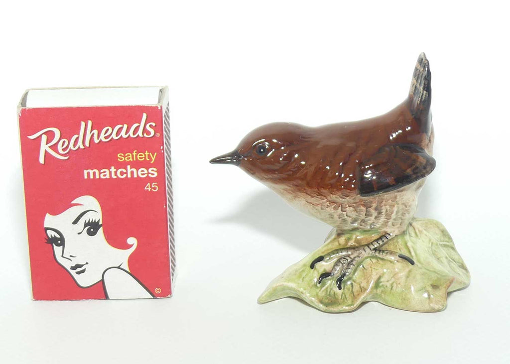 #0993B Beswick Wren | Base is a Leaf