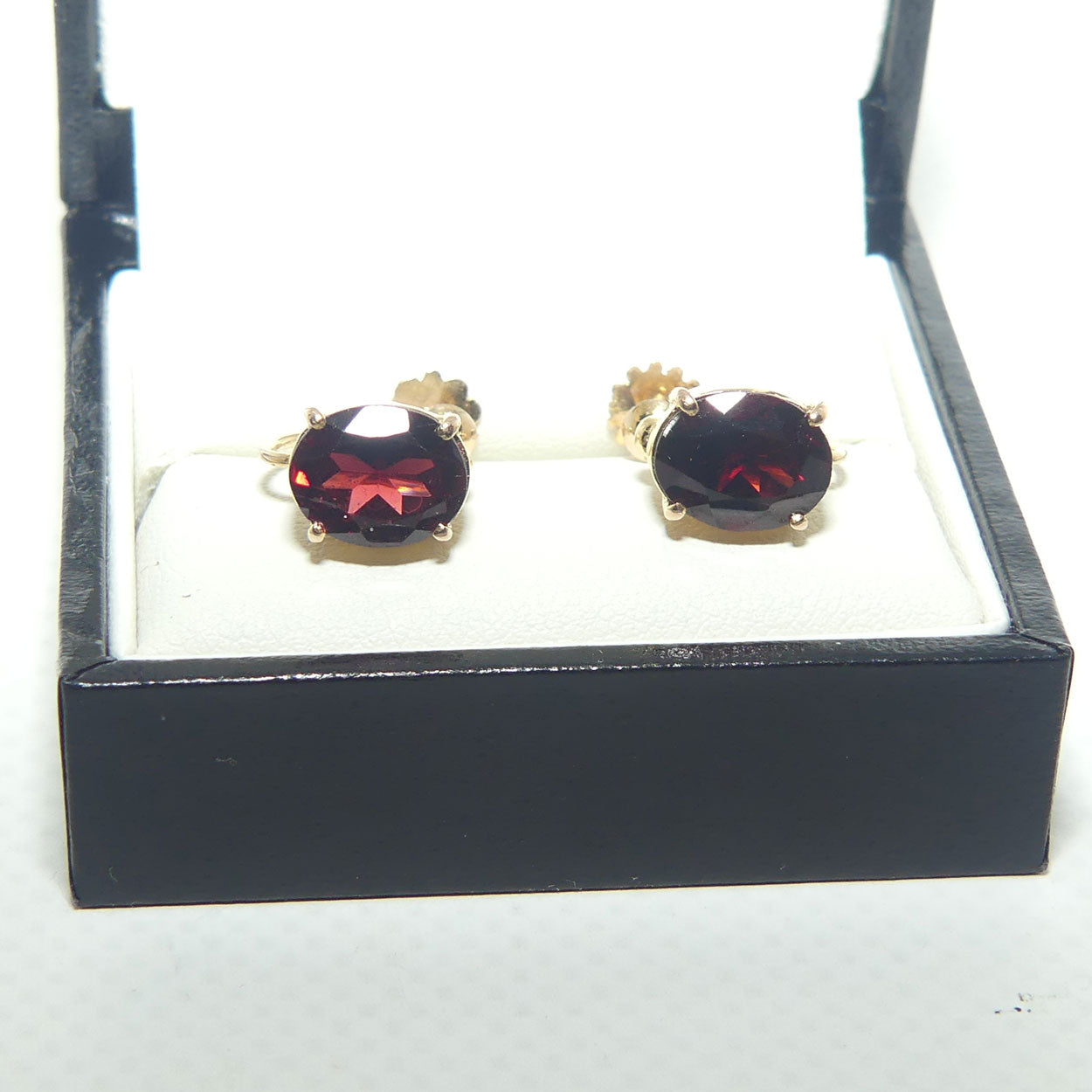 9ct Yellow Gold Almandine Garnet earrings | screw on | Valued $3400