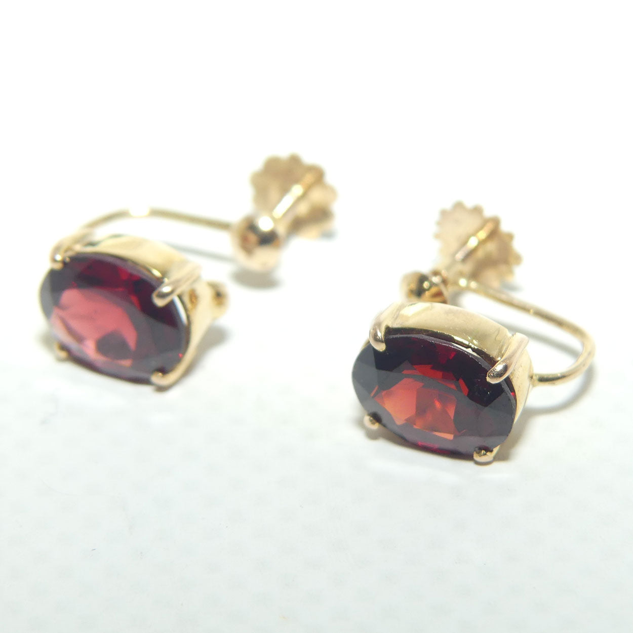 9ct Yellow Gold Almandine Garnet earrings | screw on | Valued $3400
