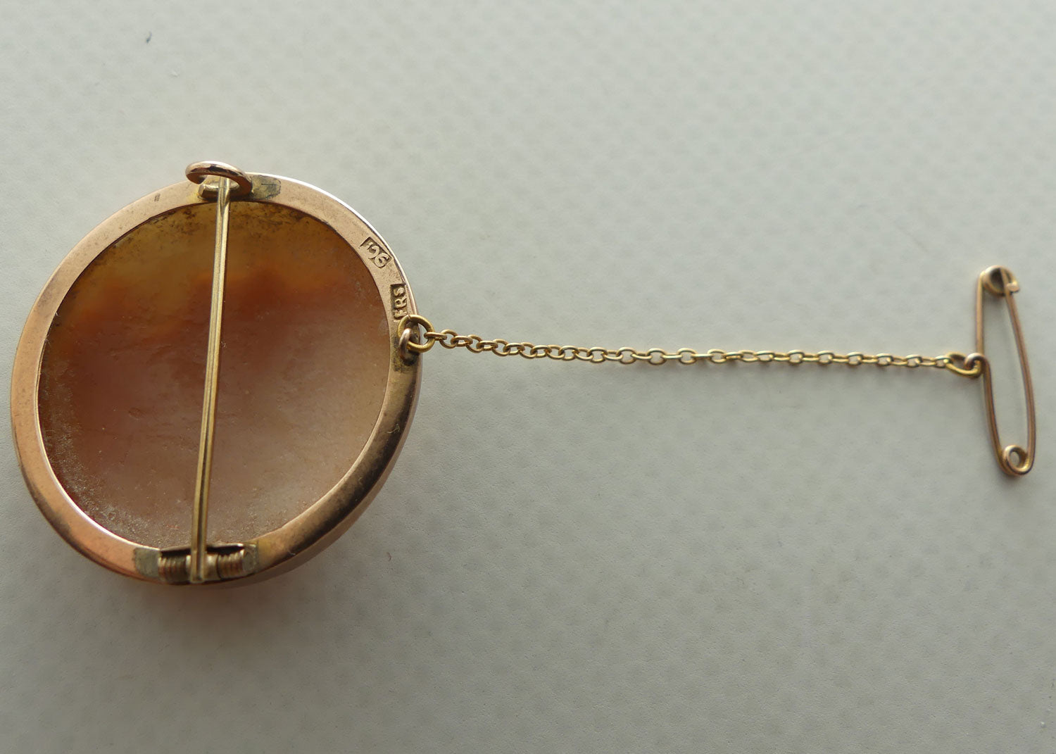 Antique 9ct Rose Gold surround small Cameo Brooch