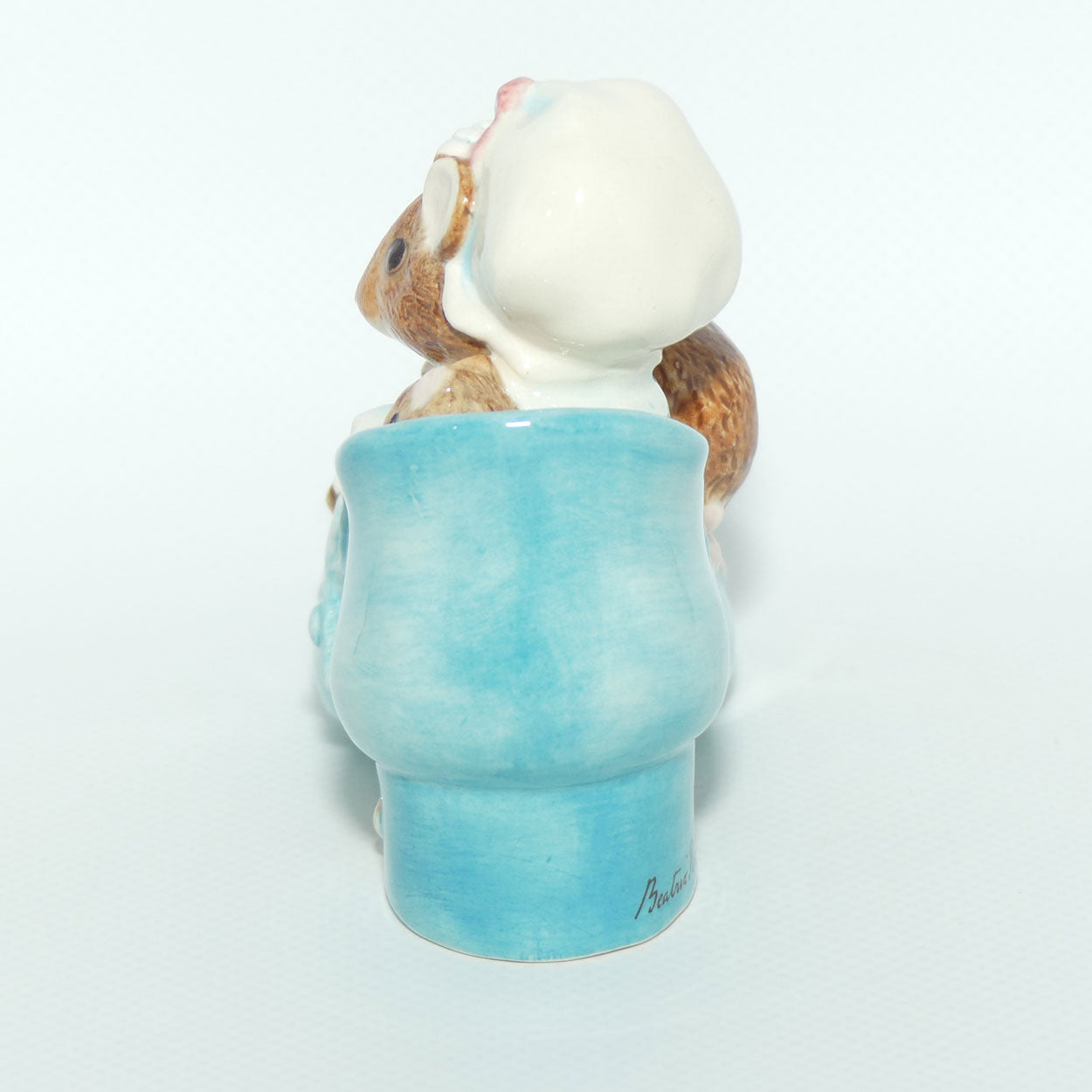 Border Fine Arts Studio Beatrix Potter Classics A2440 | Old Woman Who Lived in a Shoe