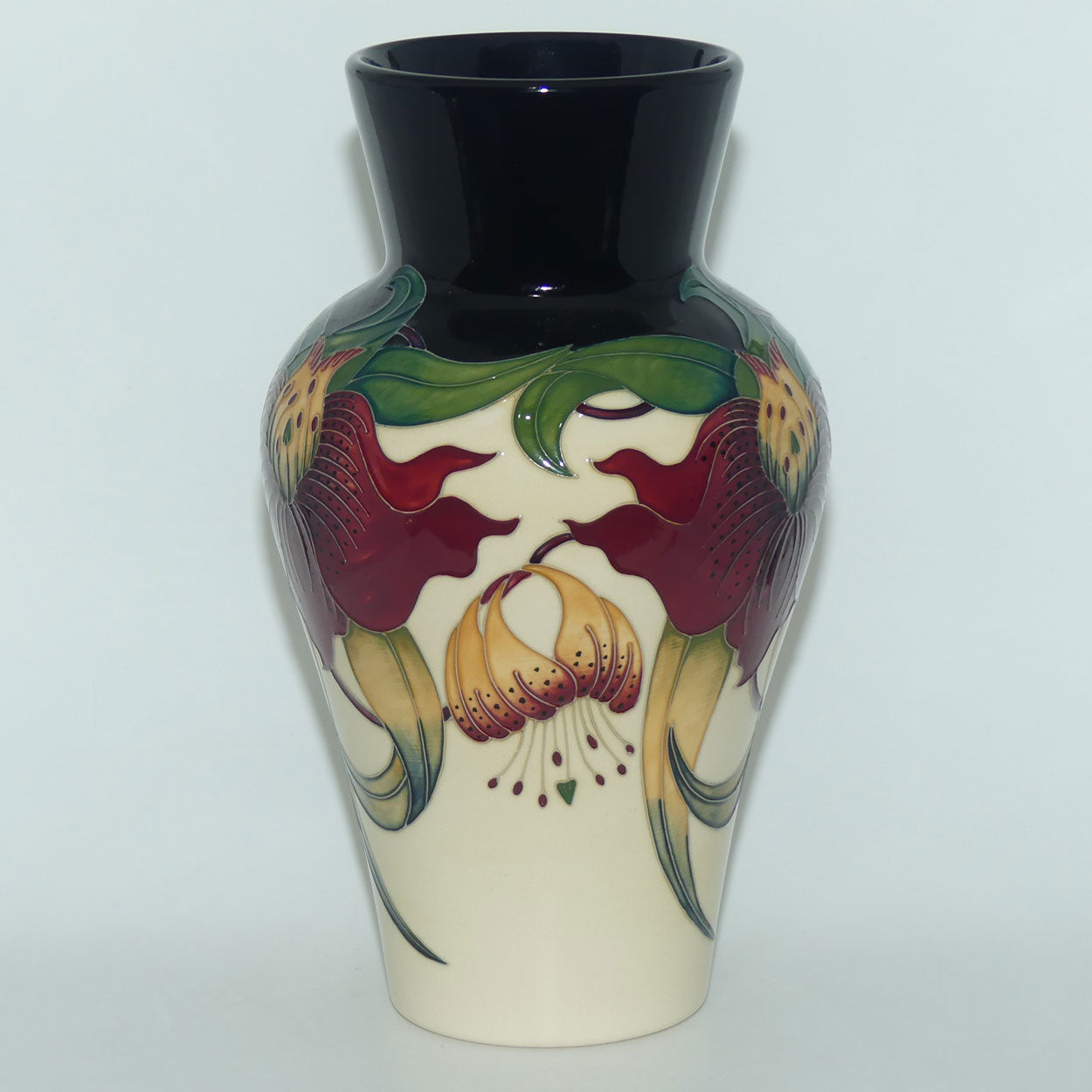 Moorcroft Anna Lily 23/11 vase