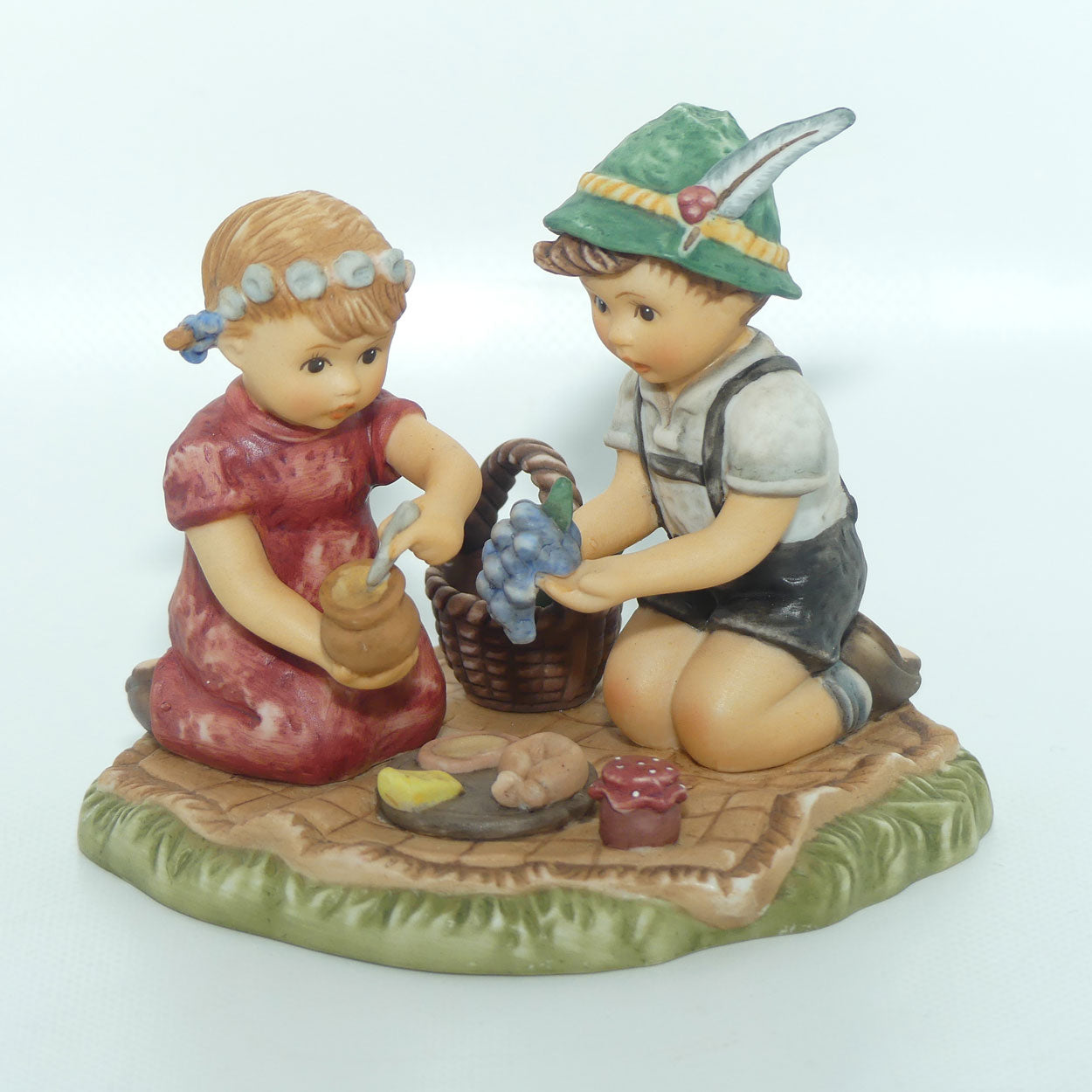 BH285/2/0 Berta Hummel figure by Goebel | A Perfect Picnic