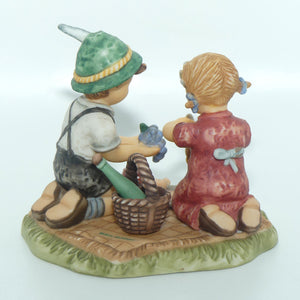 BH285/2/0 Berta Hummel figure by Goebel | A Perfect Picnic