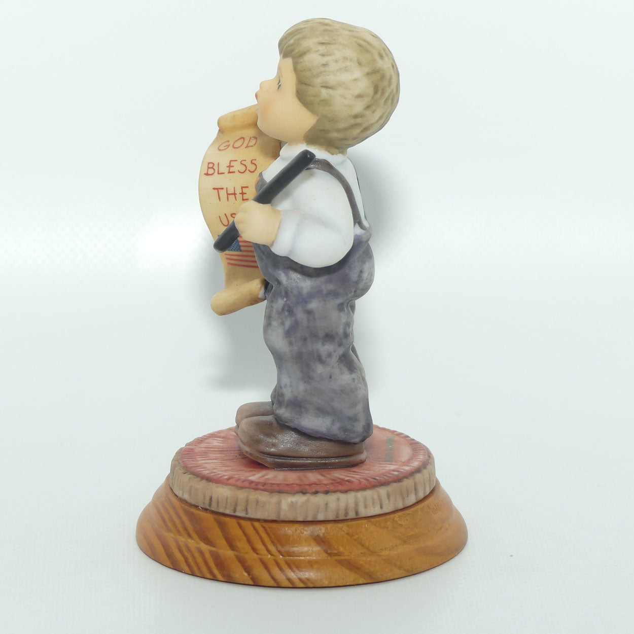 BH044 Berta Hummel figure by Goebel | God Bless the USA