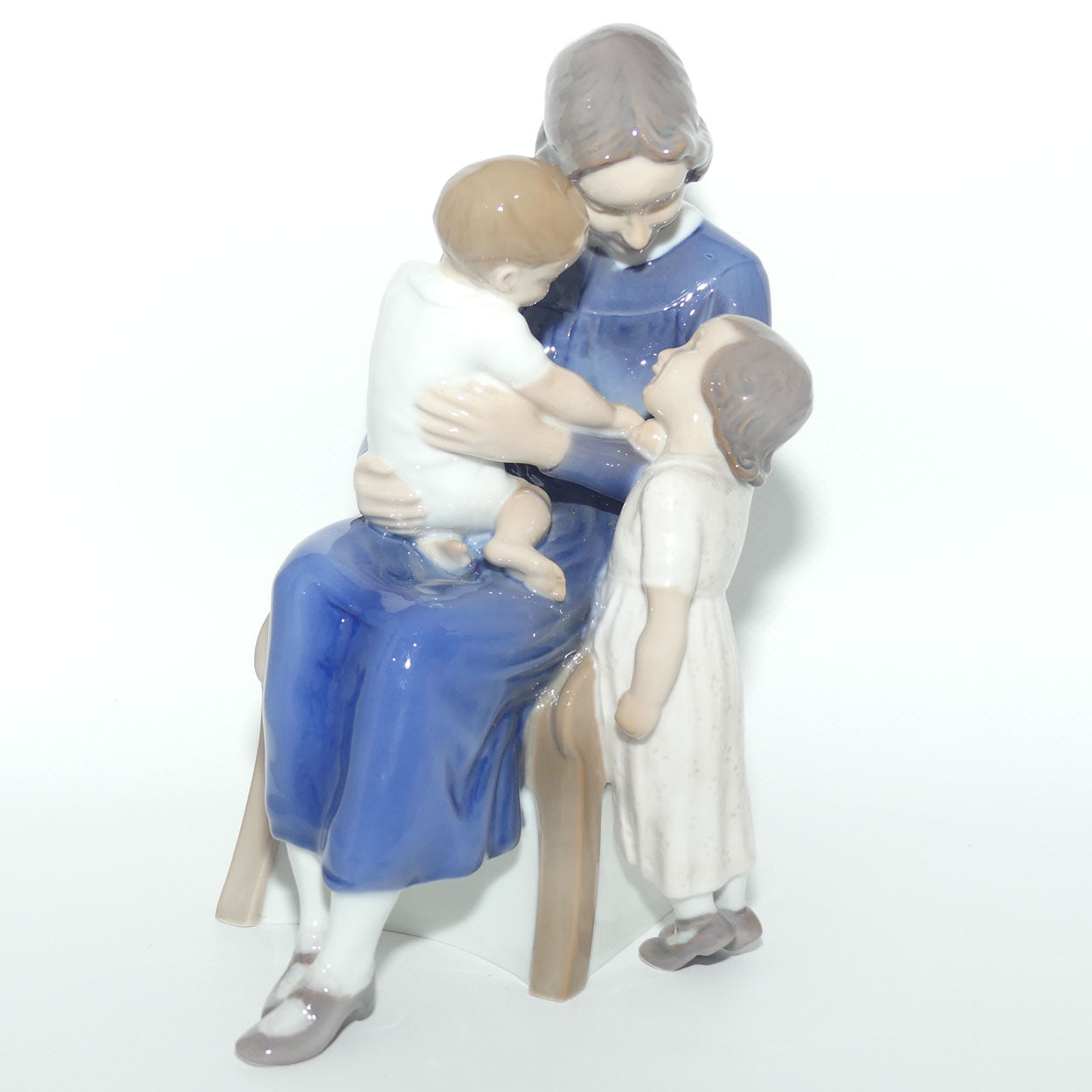 Bing and Grondahl figure 2262 | Happy Trio