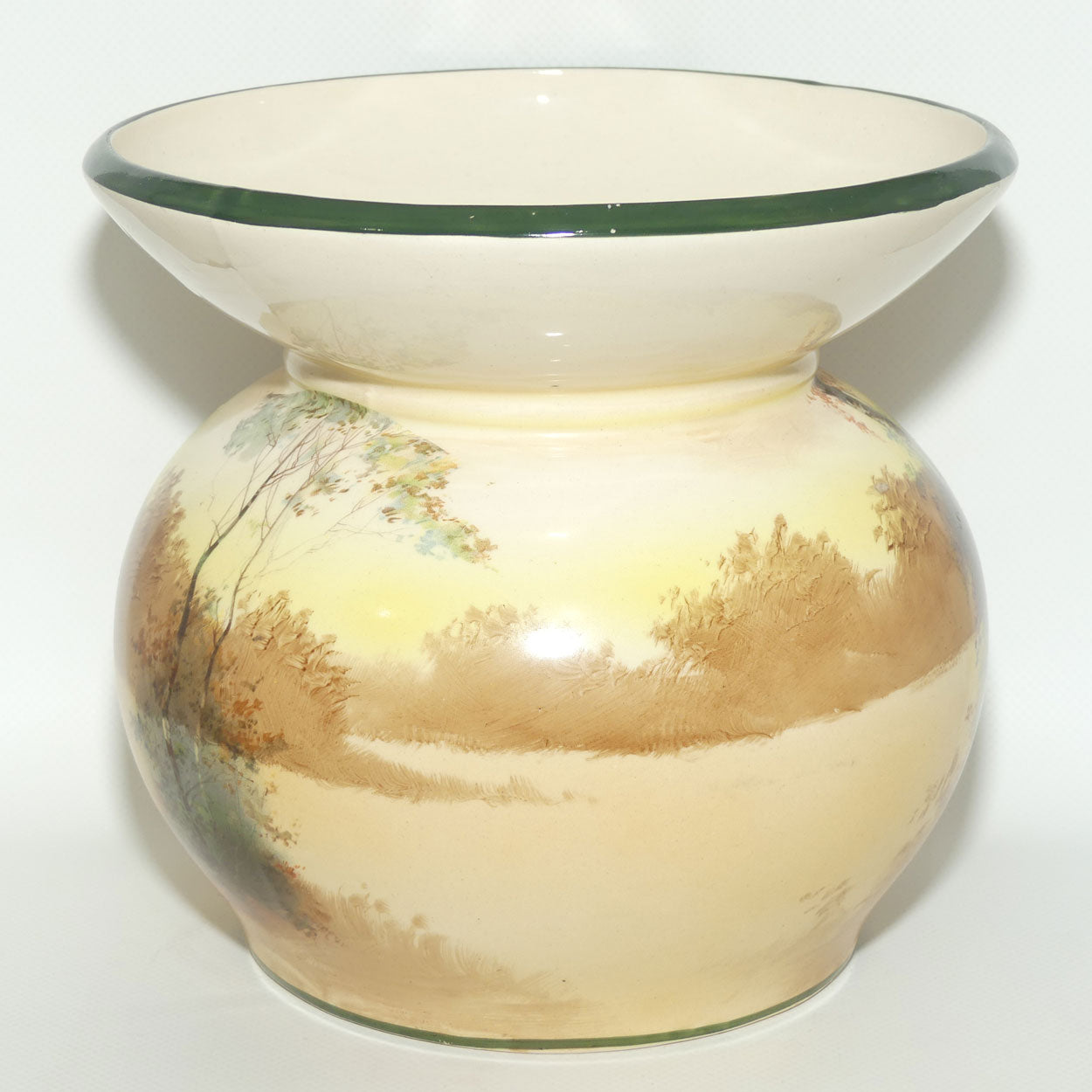 Royal Doulton Coaching Days cuspidor D2716