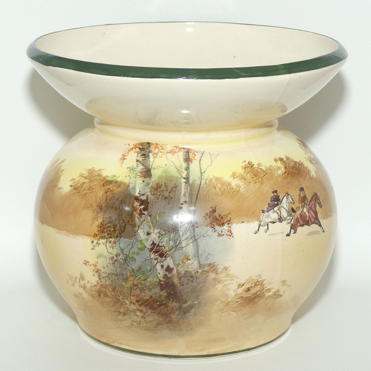Royal Doulton Coaching Days cuspidor D2716