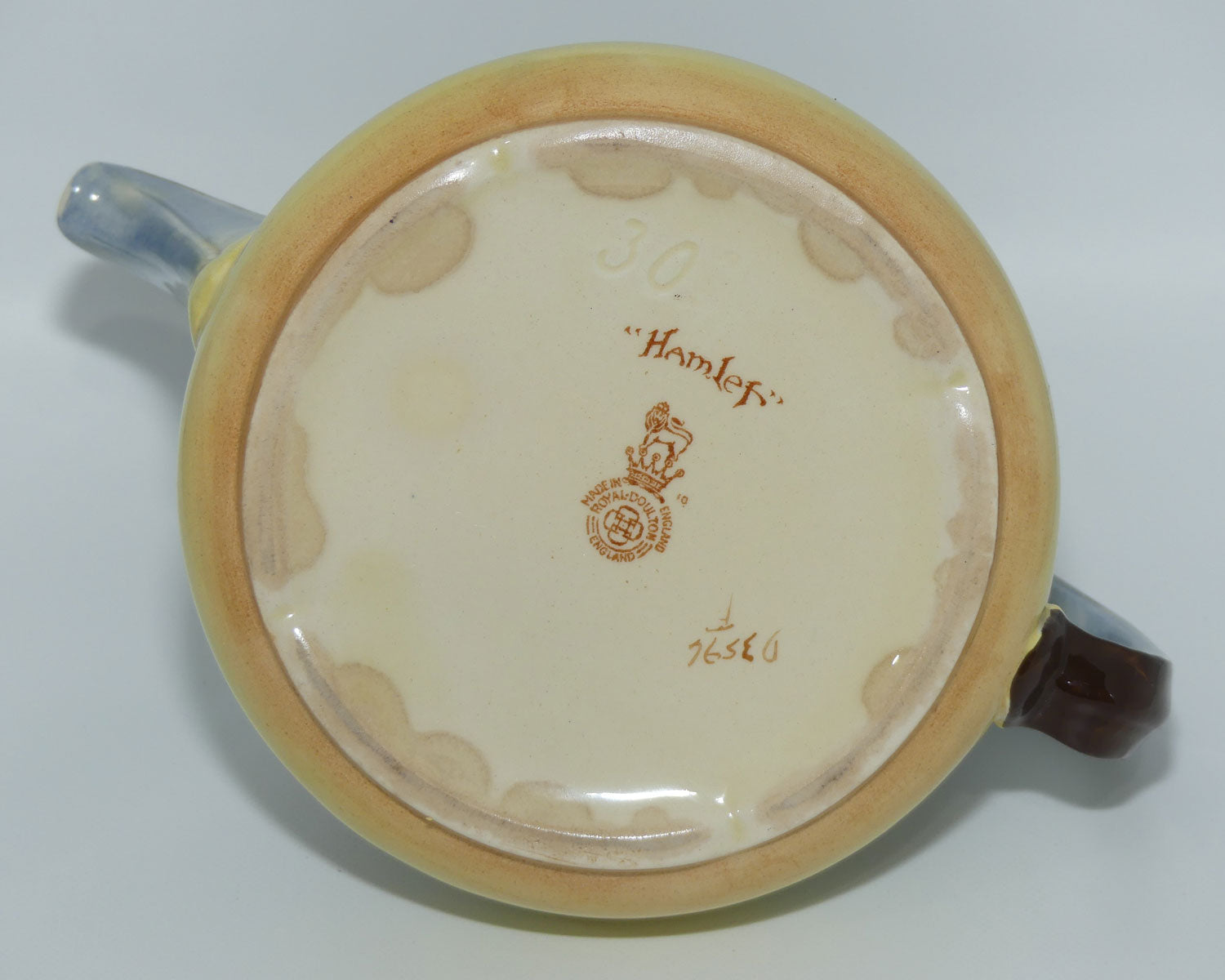 Royal Doulton Shakespearean Hamlet tea pot D3596