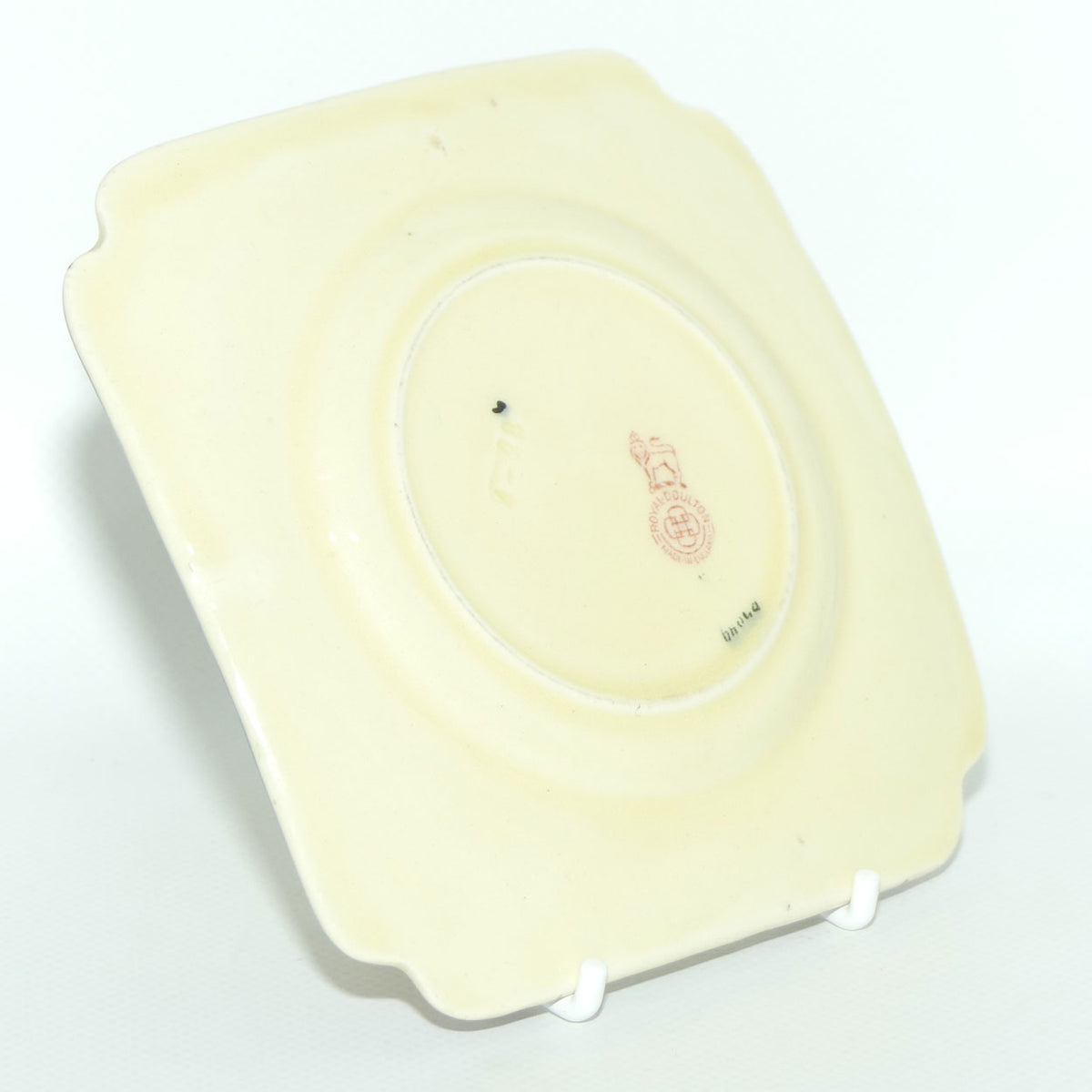 Royal Doulton Pansy with Black Border D4049 | tea trio #1