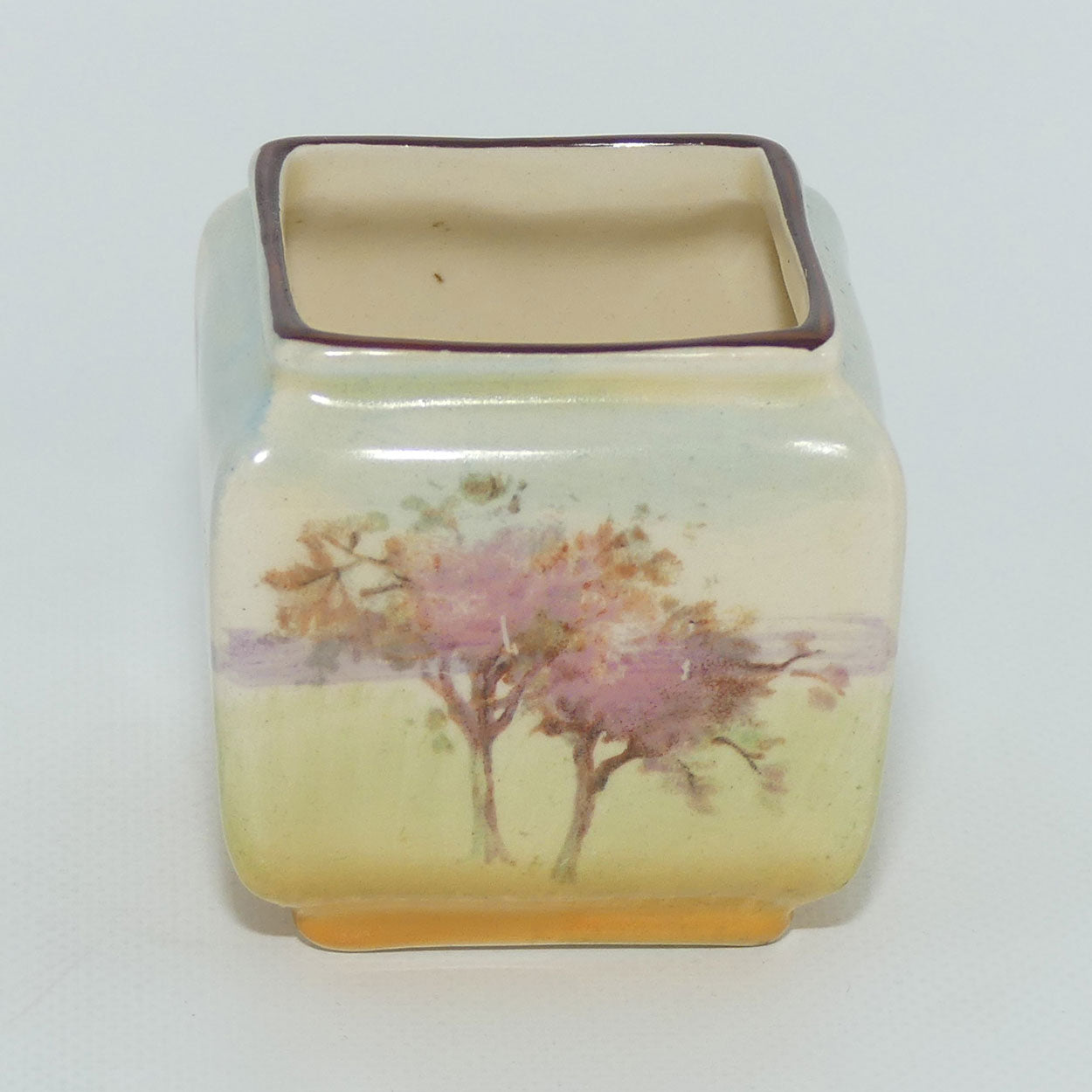 Royal Doulton English Cottages A vase mini box section vase D4987