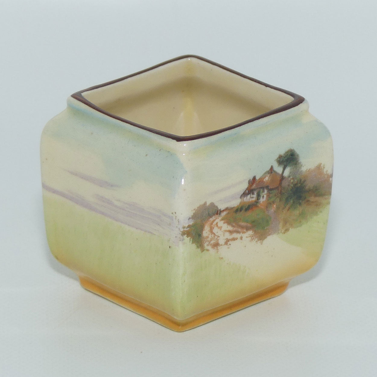 Royal Doulton English Cottages A vase mini box section vase D4987