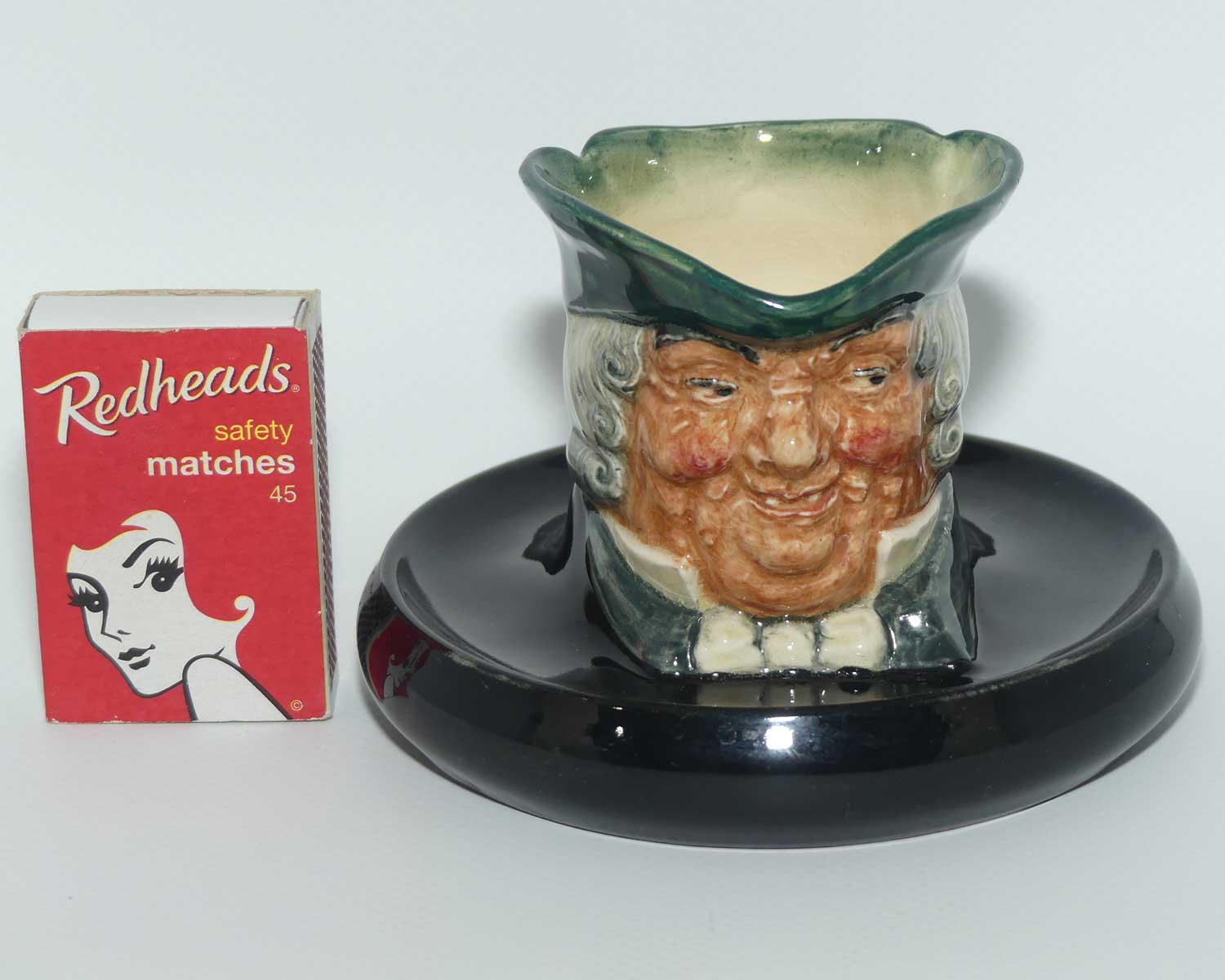 D5600 Royal Doulton character jug derivative | Parson Brown ashtray