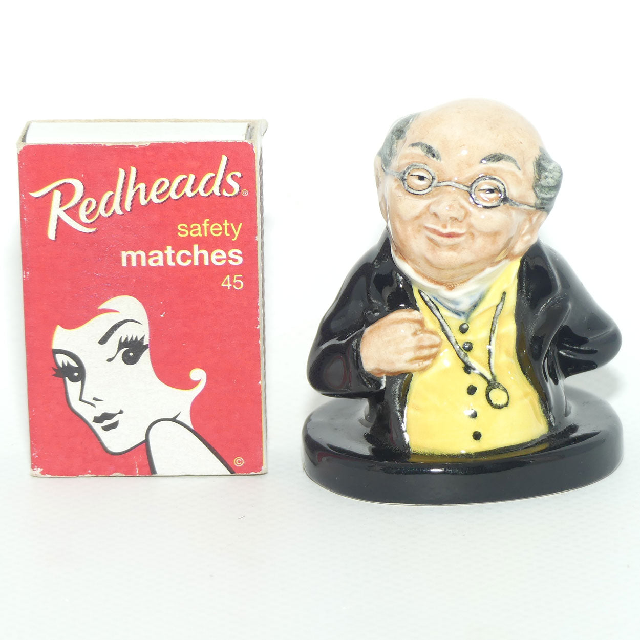 D6049 Royal Doulton Dickens character miniature bust Mr Pickwick | Character Jug interest