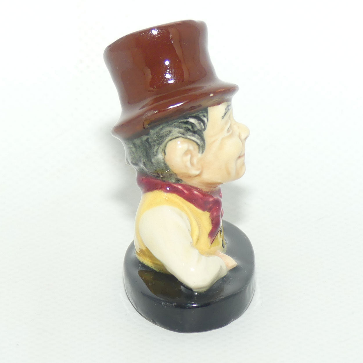 D6052 Royal Doulton Dickens character miniature bust Sam Weller | Character and Toby Jug interest