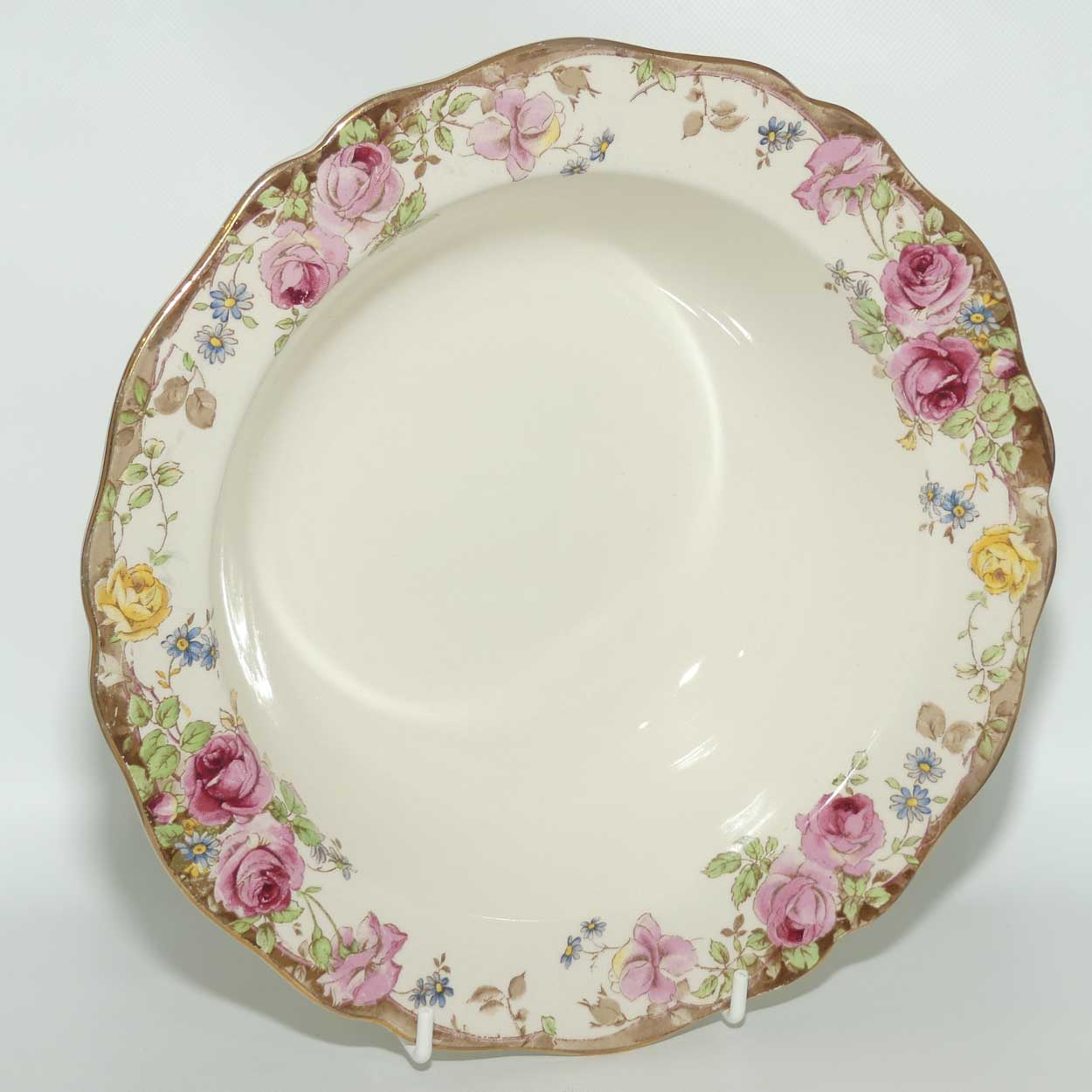 Royal Doulton English Rose rimmed fruit bowl D6071 | 24cm diam | #1