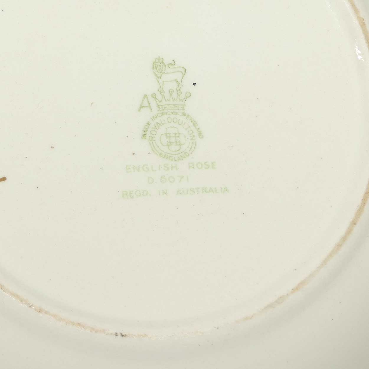 Royal Doulton English Rose rimmed fruit bowl D6071 | 24cm diam | #1