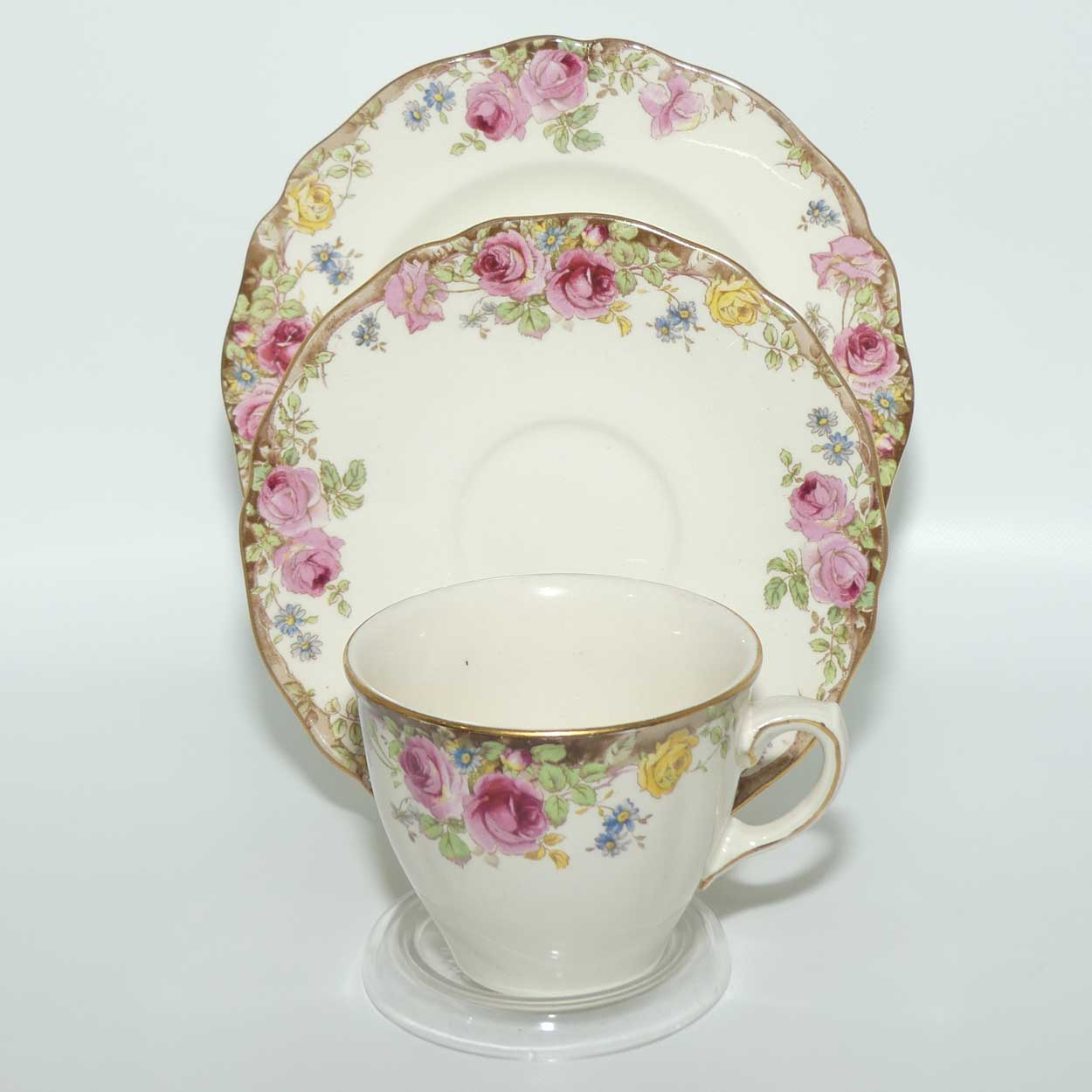 Royal Doulton English Rose tea trio D6071