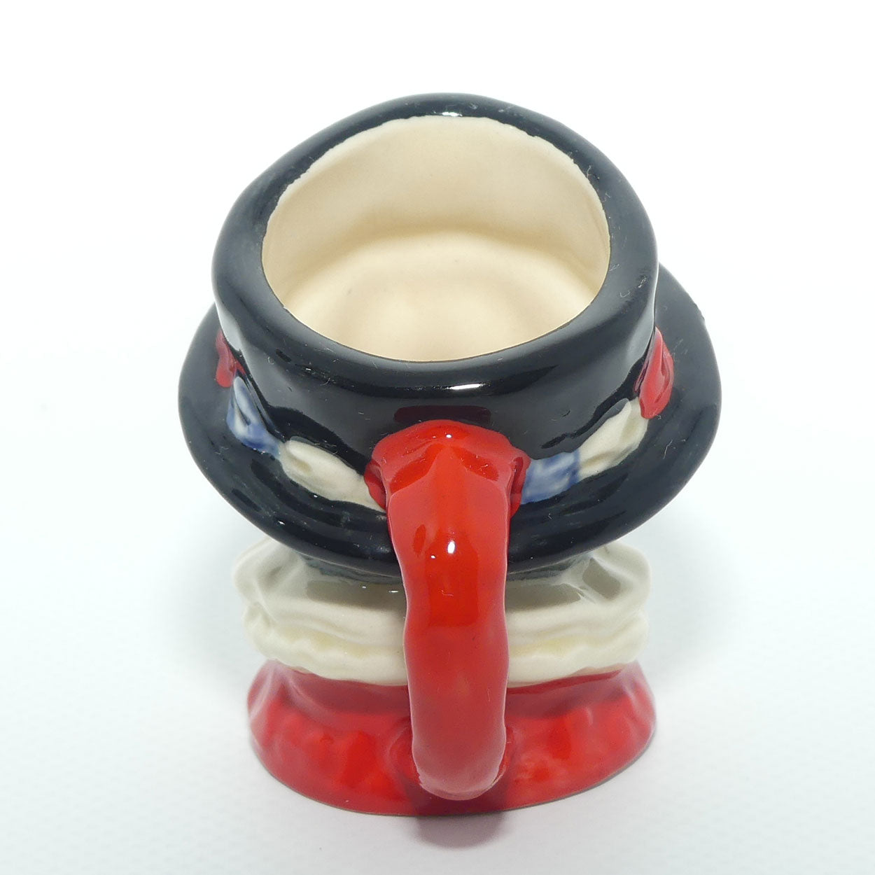 D6251 Royal Doulton miniature character jug Beefeater | ER Handle | Scarlett