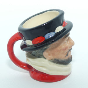 D6251 Royal Doulton miniature character jug Beefeater | ER Handle | Scarlett