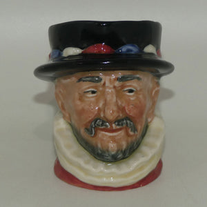 d6251-royal-doulton-miniature-character-jug-beefeater-gr-handle