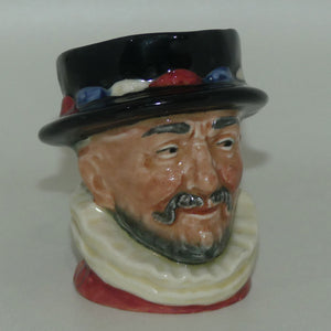 d6251-royal-doulton-miniature-character-jug-beefeater-gr-handle