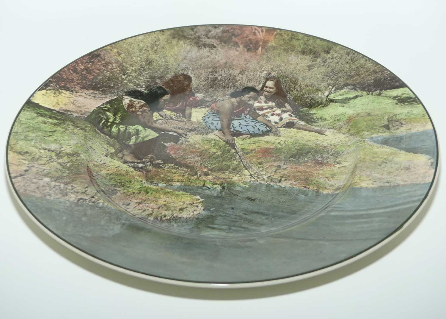 Royal Doulton New Zealand scenes plate | Maori Women B D6305