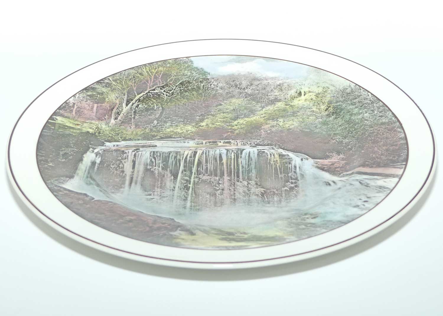 Royal Doulton Australian scene plate | The Weeping Rock Blue Mountains D6311