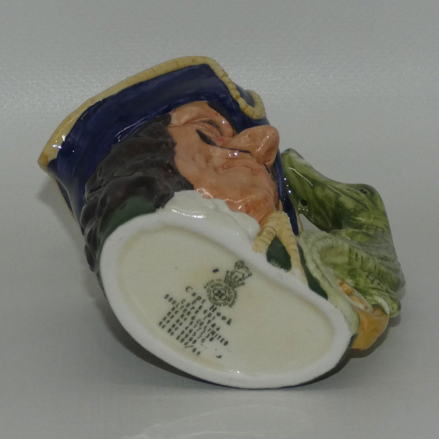 D6601 Royal Doulton small character jug Capt Hook | ETC