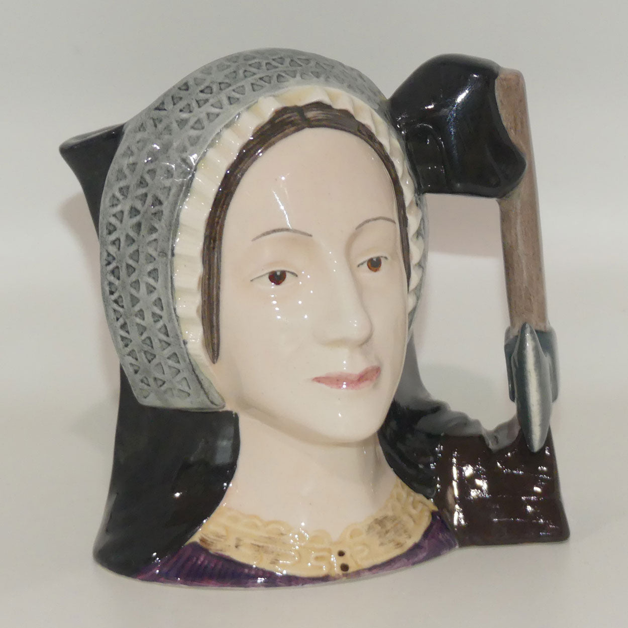 d6650-royal-doulton-small-character-jug-anne-boleyn