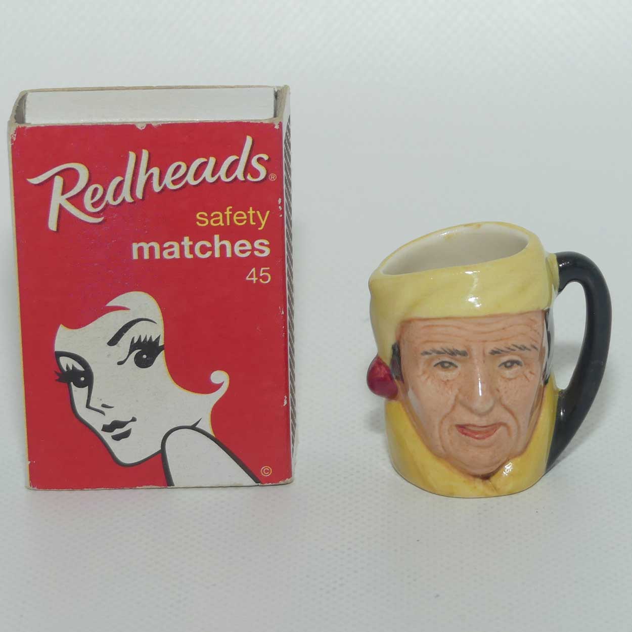 D6683 Royal Doulton tiny character jug Scrooge