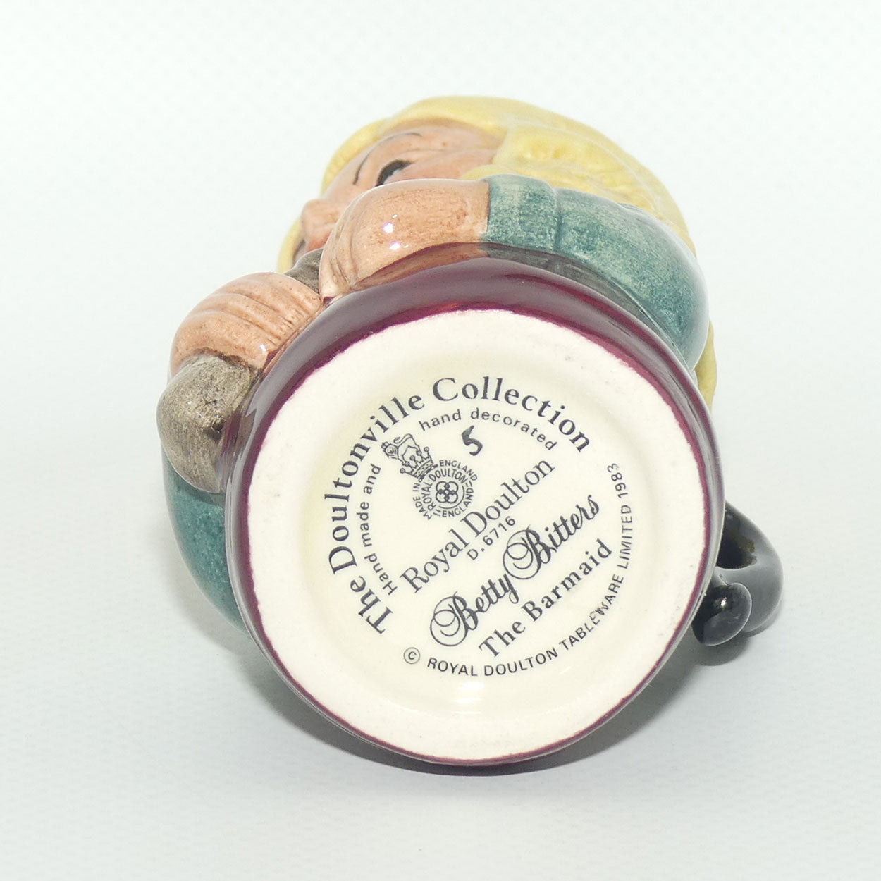 D6716 Royal Doulton Doultonville Betty Bitters