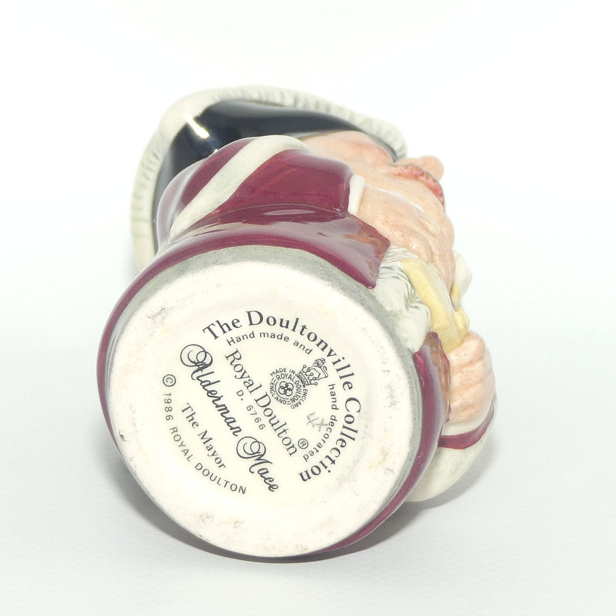 D6766 Royal Doulton Doultonville Alderman Mace