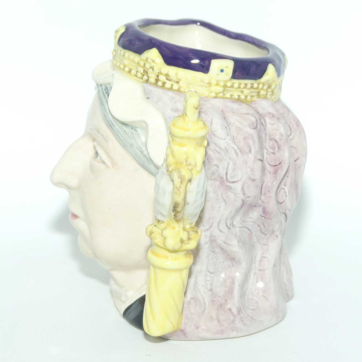 D6913 Royal Doulton small character jug Queen Victoria | LE 1184/1500