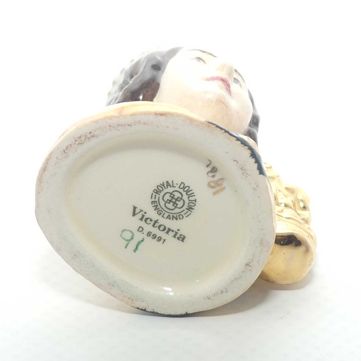 D6991 Royal Doulton tiny character jug Victoria | Kings and Queens of the Realm |LE91/2500